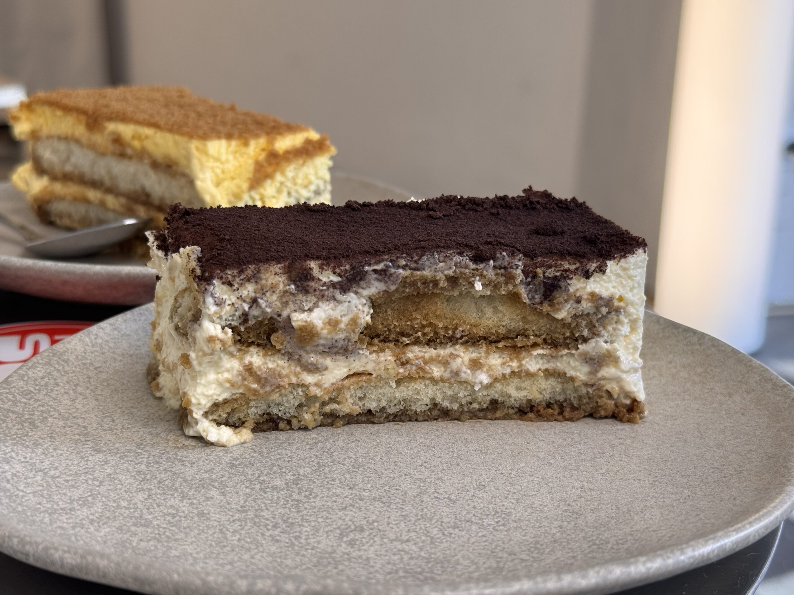 MISU Tiramisu Bar — лучший тирамису в Бухаресте у парка Цисмигиу